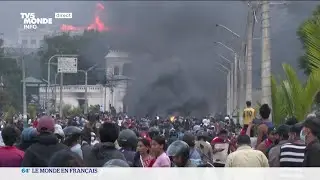 N&eacute;pal : les manifestants incendient le Parlement