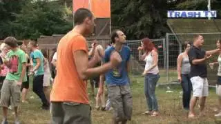 Trash TV - Festival Stereo Sunday dag 1 (Deel 1)