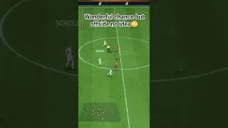 EA Wonderful chance but offside no idea ⚽midgamer🙄