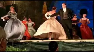 Valzer Ventagli Traviata Compagnia Italiana di Teatro e Danza 