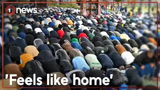 Muslims gather at Wellington Eid al-Fitr celebration | 1News