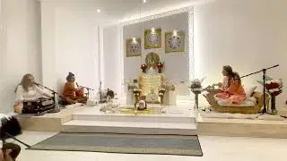 Kirtan y Fuego Sagrado - Escuela Valores Divinos