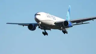 #planespotting at#narita Japan rw34L arrivals/departures.
