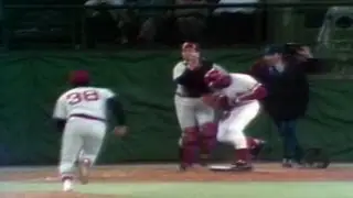 1975 WS Gm3: Fisk gets tangled up with Armbrister