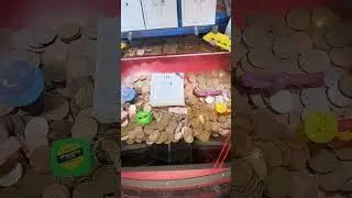 will you look at the money bag! #asmr #arcade #clawmachine #money #gambling #shorts #fyp