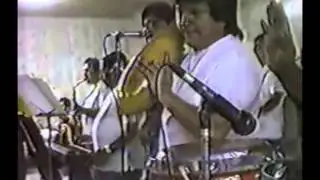 LOS HNOS RUIZ  - ENTRE PALMERAS/ D.A.R.