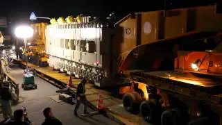 日通大型トレーラーによる巨大変圧器の輸送