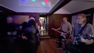 Bang a Gong