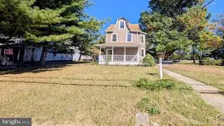 728 COOPER Street, EDGEWATER PARK, NJ Presented by Robert Millaway.