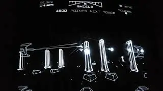 Star Wars playing on USB-DVG with a WG19v2000 vector monitor.