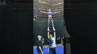 Жонглируем  🤡 #short #ascr #cheer