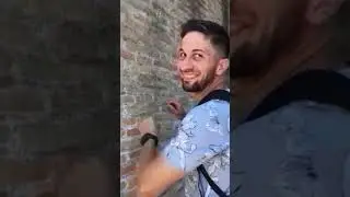 Coliseum-inscribing tourist says he didn&rsquo;t know how old it was