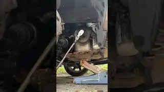 How to loosen your crank shaft pulley bolt, the easy way