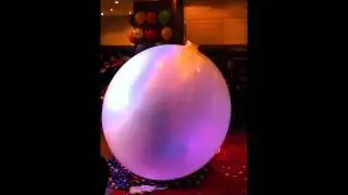 MAN INSIDE BALLOON -MAGIC SHOW