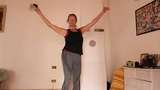 Bodymind-Losmaken bekken en heupen op muziek