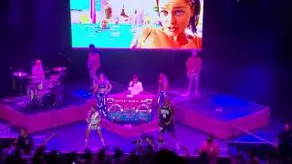 Aqua Live. 