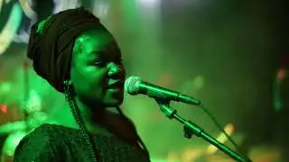 Black Mojah ''Les yeux revolvers'' Live.