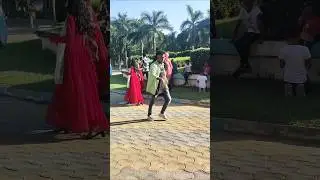 Public reaction dance #trendingshorts #hiphopdancesongs #viraldance #publicdance