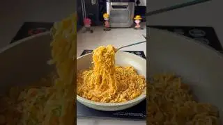 🧄🌶️ Burnt Garlic Chilli Maggi | Smoky Masala Twist You Can&rsquo;t Miss! 🌶️🧄