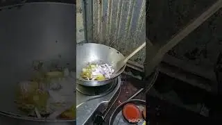 Purna kitchen,,kakra mast, recipe kakra Allu jhol,, subscribe me 😂