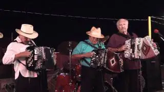 BENE, OSCAR Y ARTURO HARLINGEN TX Monterrey Polka