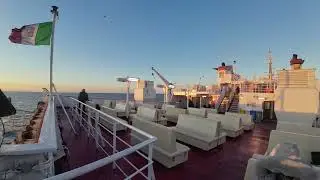 Portoferraio, imbarco su traghetto Toremar e traversata verso Piombino, grazie per un like