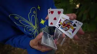 Fontaine: Spiral Holo Playing Cards
