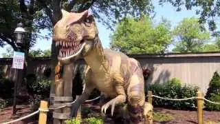 A dinosaur has found in front of Worlds of Fun - Kansas city o.O