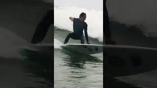 Short cut back #freesurf #watershot #surfshorts
