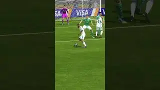 Scores off 2 crossbars 🔥