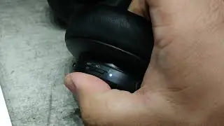My BeoPlay H7 Power Toggle Not Working