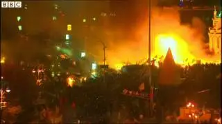 Ukraine crisis  Riot police surround Independence Square