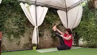 Yoga. 30 min. Stress relieve in hips. Meditation. Turtle pose.