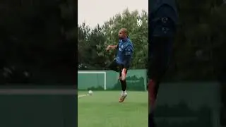 Sanchez staying sharp 🧤