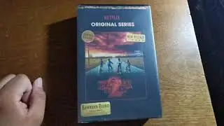 Stranger things season 2 bluray detr&aacute;s de la cajita