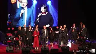 The Mylon Hayes Family - It’s Christmas Time (We Wish You The Merriest)