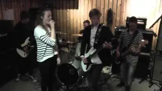 Kate Bush - Wuthering Heights | Cover by AxLand
