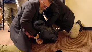 Man arrested after spraying unknown substance on Rep. Ilhan Omar