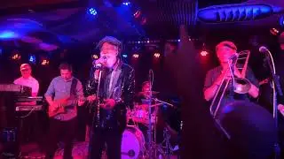Don Carlos at Moe’s Alley  