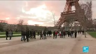 Tourists adapt to the nationwide transport strike in France