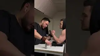 Bodybuilder vs Handstander 🥶 #armwrestling #trending #viral #shorts