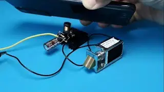 Door lock using wireless reverse charging. Diy science project