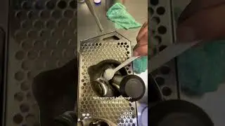 How to clean portafilter white singing. #coffeetime #coffee #coffeemachine #coffeela
