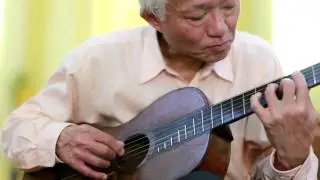 MVI 8256  Ant&ocirc;nio Carlos Jobim: Wave. Franklin Lei, guitar (J.M. Rudert, Vienna 1811)