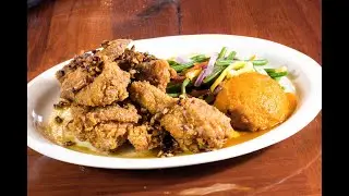 BEST fried chicken in Savannah, Georgia!