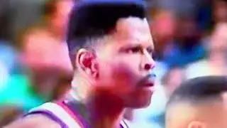 Patrick Ewing and Derrick Coleman have words & Ewing gets the 🥾(1994 playoffs)