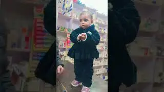 chia flying kis kar rahi hai &hearts;️&hearts;️🤗🤗 #song #lovesongs #popularsong #song trending #video #viralsong