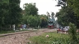 14DN Awam Express Departure From Gujranwala With GEU-20-4558