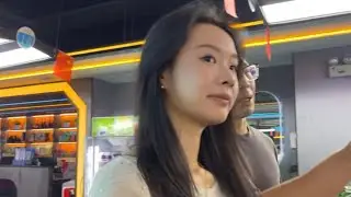 「突破圍牆」美國仔臨別秋波話要試下中國名物「沙鍋粥」，下半場去美女助教桌球室打波！星級教練！#直播 #羅湖口岸 #食播