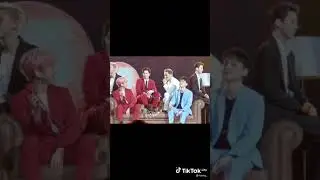 #EXO reaction to baekhyun in the middle concert